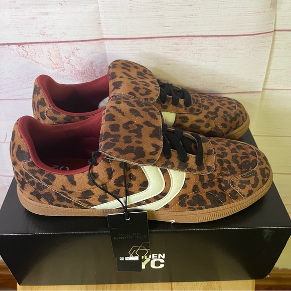 Madden NYC NEW Leopard Print Fold Over Sneakers Size 10 - Picture 8 of 8